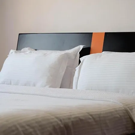 Apartment Whole Floor In Upscale Neighborhood Tirana